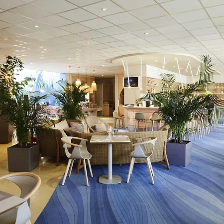 ibis Styles Toulon Centre Port-2