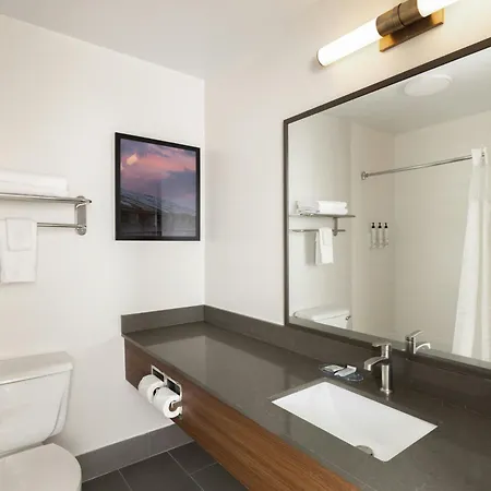 Fairfield By Marriott Inn & Suites Grand Rapids Airport-2