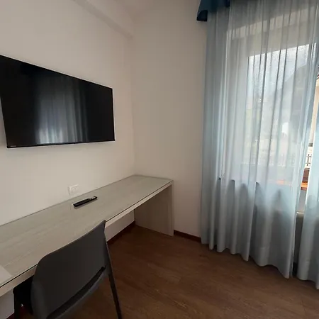 Hotel International-2