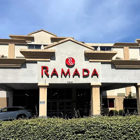 Ramada By Wyndham Birmingham Airport-2