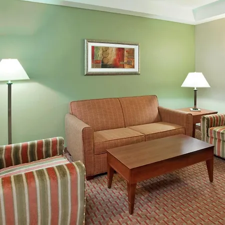 Holiday Inn Express & Suites Niagara Falls By Ihg-2
