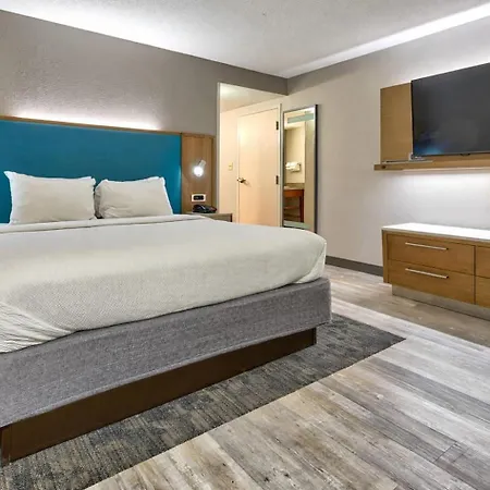 Country Inn & Suites By Radisson, Hampton Coliseum-3