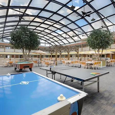 Best Western Plus Dubuque Hotel And Conference Center-3