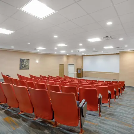 Best Western Plus Dubuque Hotel And Conference Center-2