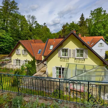 Hotel Restaurant - Häuserl im Wald Graz-3
