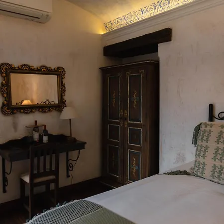 Los Pasos Boutique Hotel & Spa-2