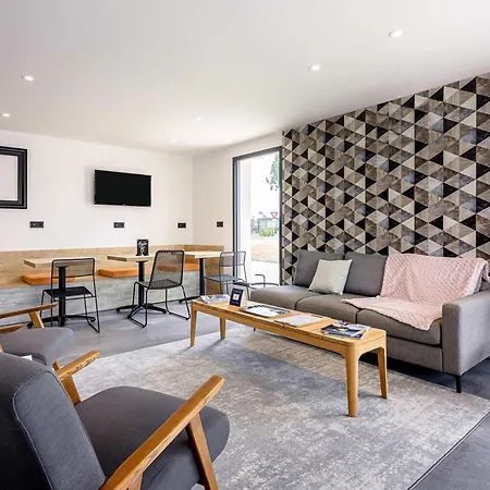 Ibis Dijon Sud-3