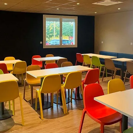 Ibis Budget Granville-3