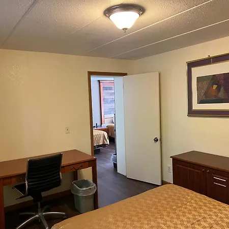 Amber'S Inn And Suites-3