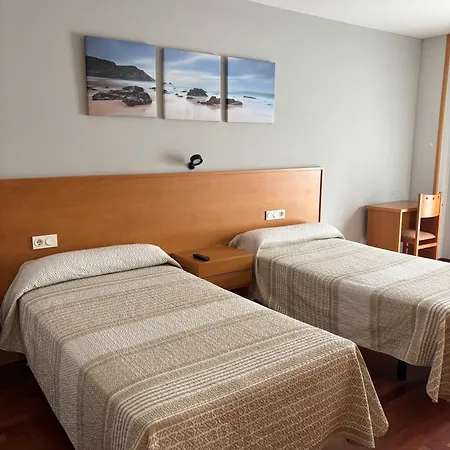 Hostal El Poligono-3