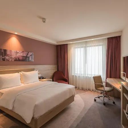 Hampton By Hilton Frankfurt City Centre East-2