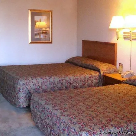 Rest Inn - Extended Stay, I-40 Airport, Wedding & Event Center-2
