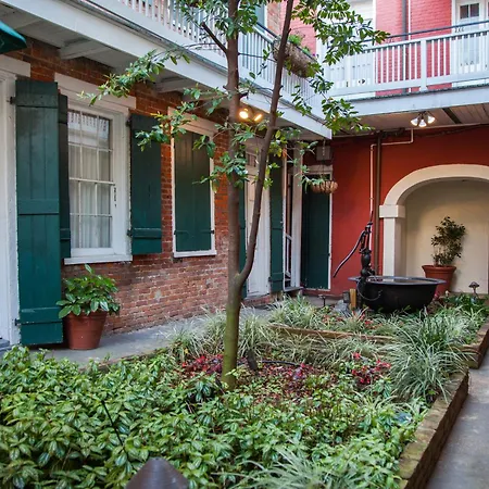 Hotel St. Pierre French Quarter-3