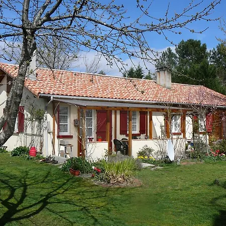 Guesthouse La Burle-3