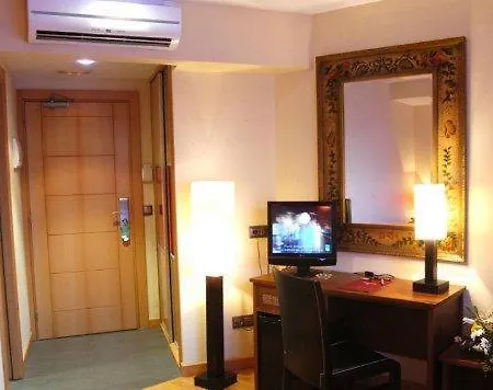 Hotel Tres Condes-3