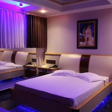 Xenon Motel (Adults Only)-2