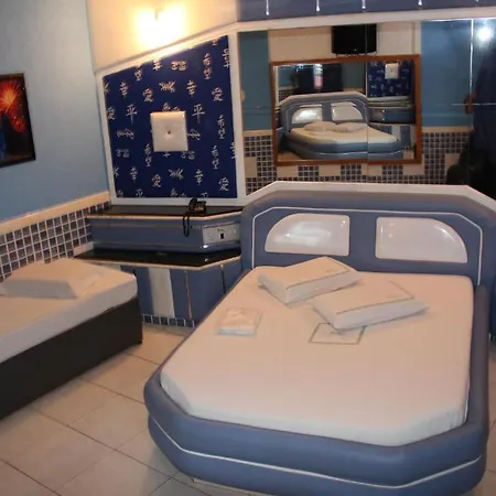 Shelton Hotel (Adults Only)-3