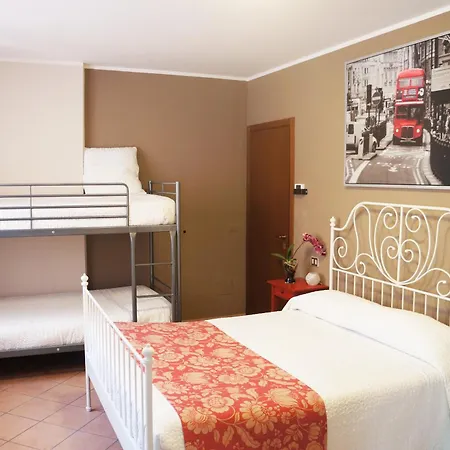 Alexander Rooms-3