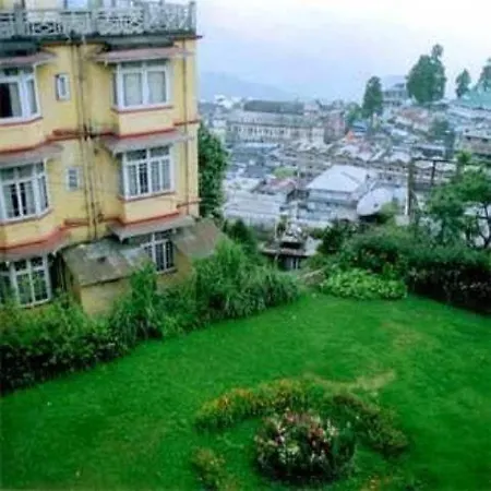 Pineridge Hotel-3