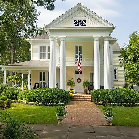 Antebellum Inn-3