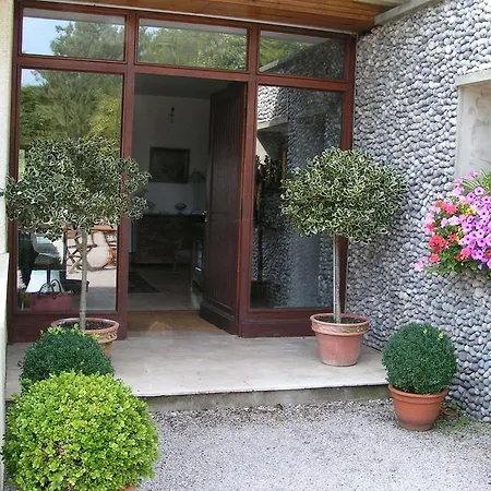 Villa Flore Chambres d'Hotes-2