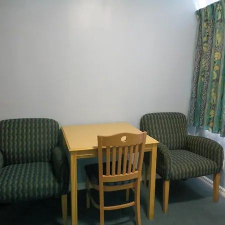 Skyway Motel-3