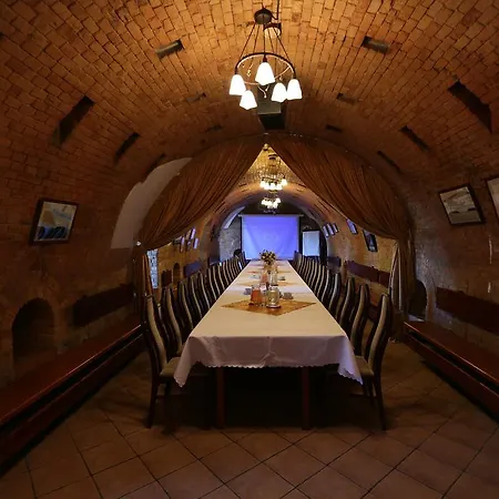 Hotel Kosmonauty Wroclaw-Airport-3
