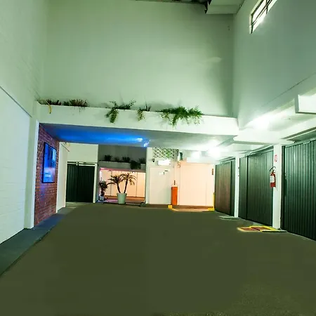 Flash Motel (Adults Only)-2