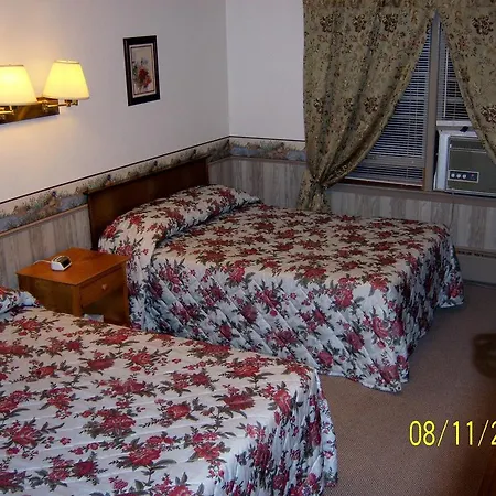 Travelers Inn Motel-3