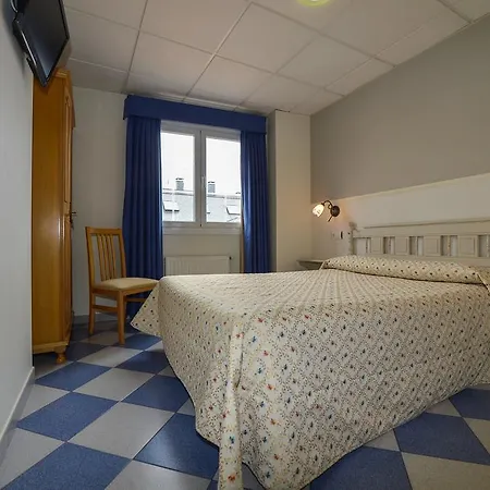 Hostal Linares-2