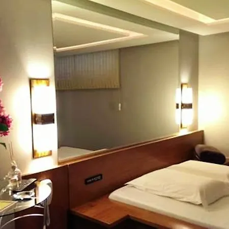 Motel Cisne Blumenau (Adults Only)-2