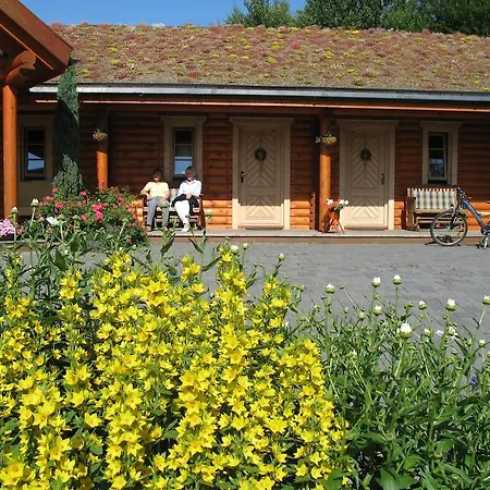 Hotelanlage Country Lodge-2