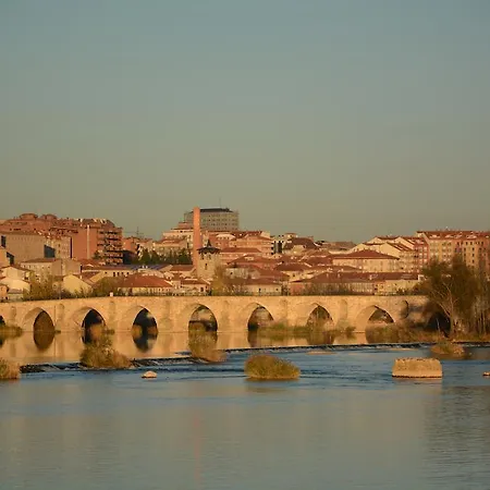 Hostal Don Rodrigo-3