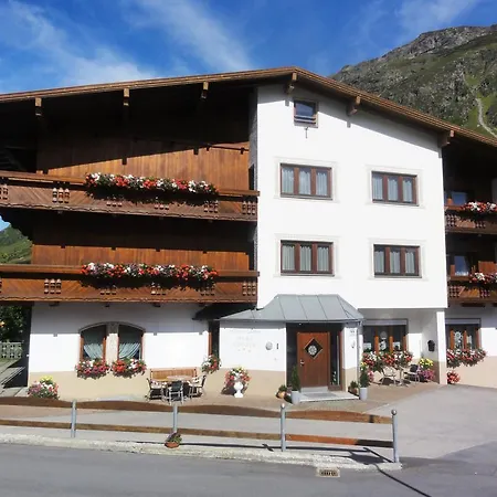 Hotel Garni Sport Sonneck-3