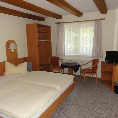 Hotel Garni Melchendorf-2