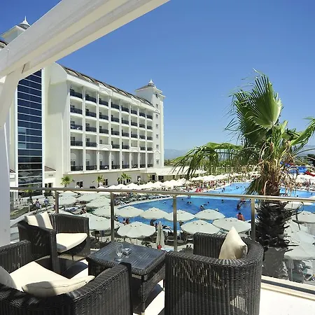 Lake & River Side Hotel & Spa-3