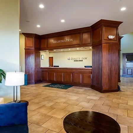 Quality Inn Near Hampton Coliseum-3