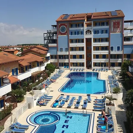 Villaggio Hemingway - Family Aparthotel-3