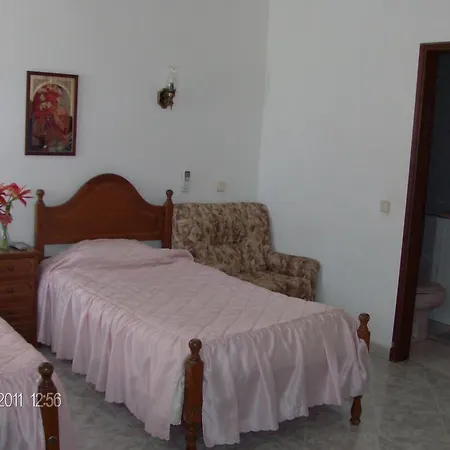 Vila Sodre Guest House-3