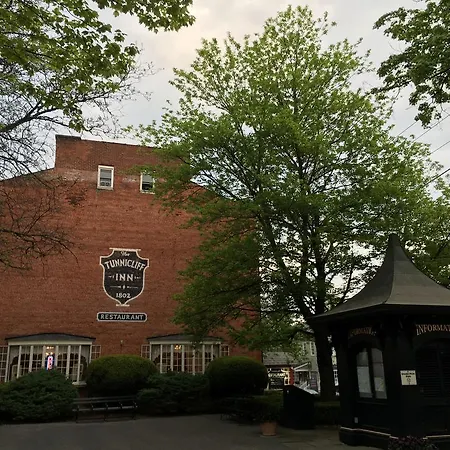 The Tunnicliff Inn-3