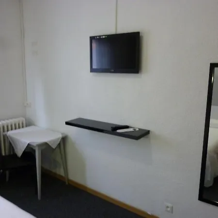 Hotel Les Glycines-2