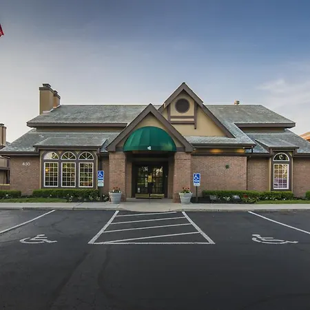 Cloverleaf Suites Columbus - Dublin-2