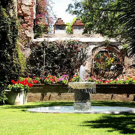 Hotel Castell De L'Oliver-3