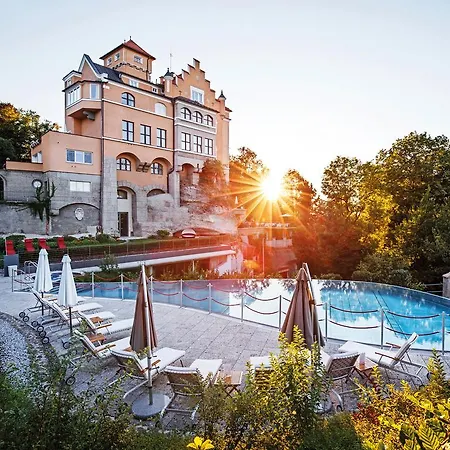 Hotel Schloss Mönchstein-2