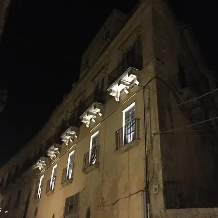 Palazzo Tasca-2