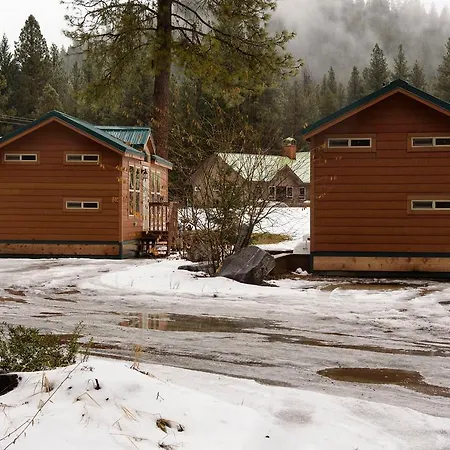 Leavenworth Camping Resort Cottage 5-3