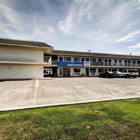 Motel 6 Wells-2