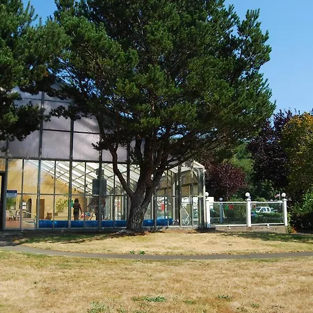 Seaside Camping Resort Studio Cabin 3-2