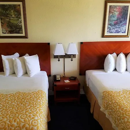 Days Inn & Suites By Wyndham Clermont-2