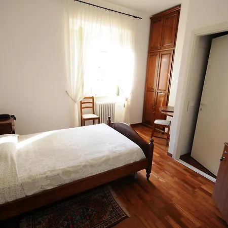 Guest House Domus Urbino-3